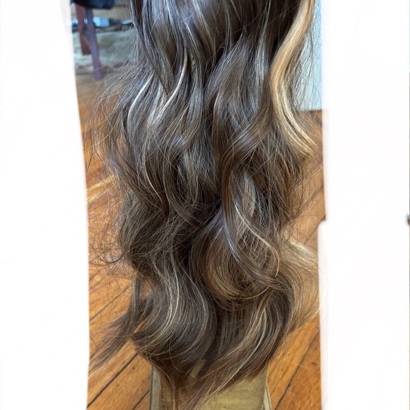 BEANIE W  Brown Wavy Hair Extension FULLY ATTACHED - Picture 13 of 15